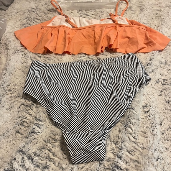 Women Bathing Suits - Picture 1 of 11